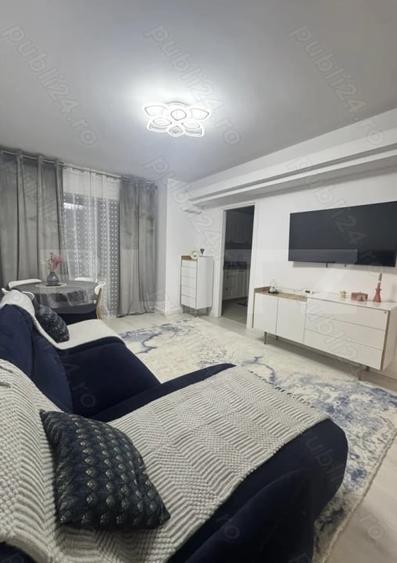 Apartament cu 3 camere decomandat, mobilat în Cug