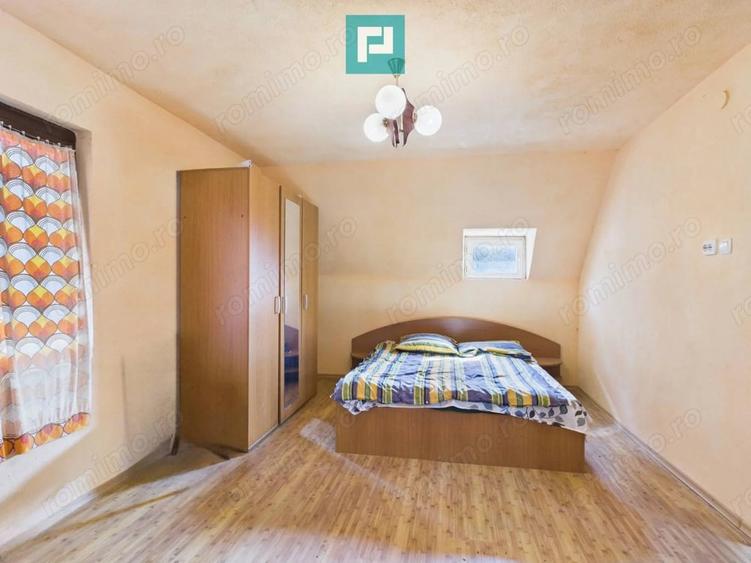 Casă cu Teren 600 Mp în Laz
