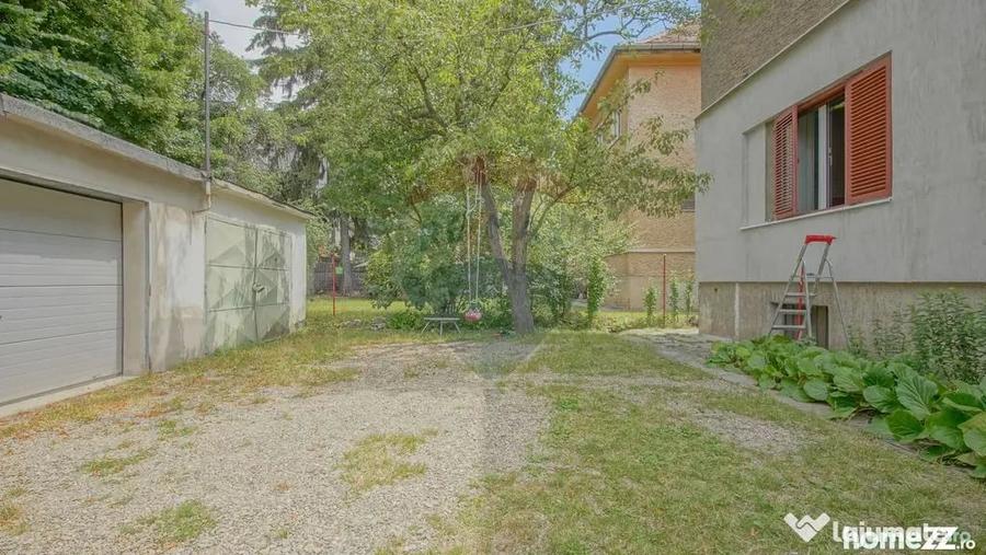 Apartament cu 2 camere semidecomandat în Centrul Istoric