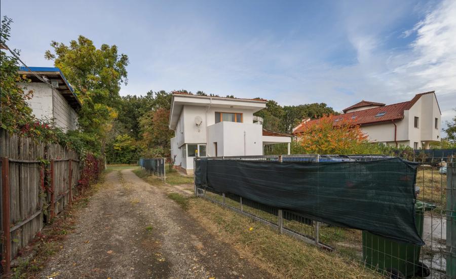 Casă individuală cu 4 camere cu Canalizare în Balotești