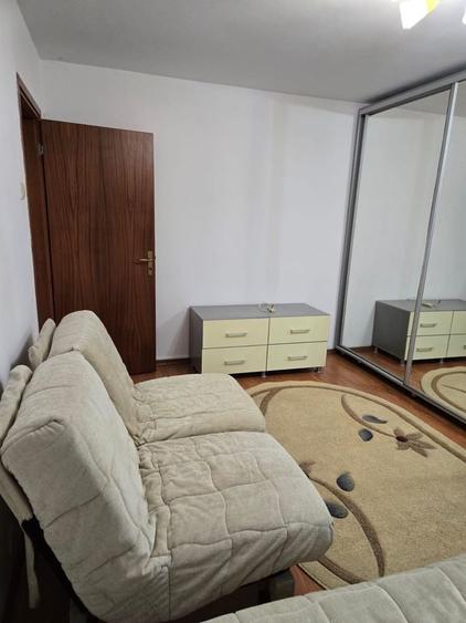 Apartament cu 2 camere decomandat în Exterior Vest