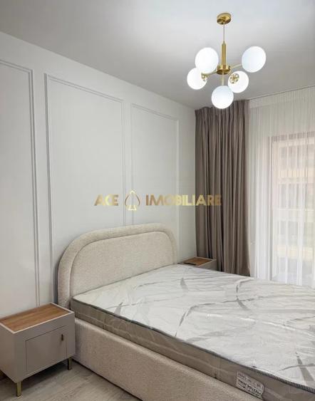 Apartament cu 3 camere semidecomandat, mobilat în Dristor