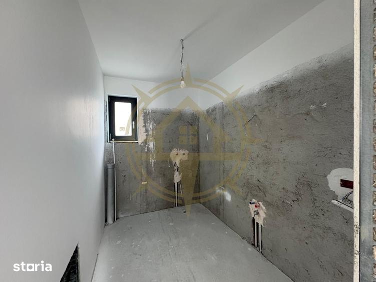 Casă cu 4 camere cu Teren 400 Mp în Crevedia
