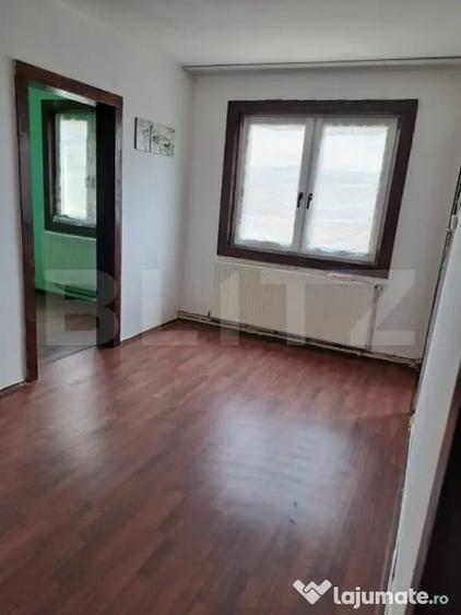 Apartament cu 2 camere semidecomandat în Solidarității