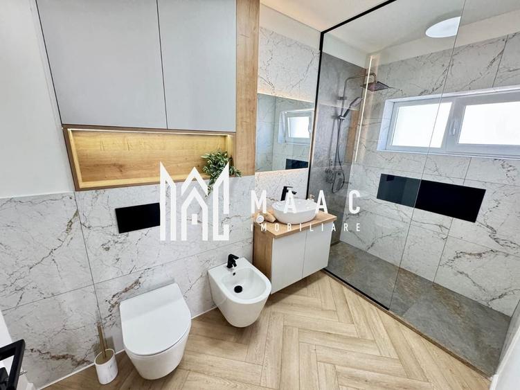 Penthouse cu 5 camere semidecomandat, mobilat în Cristian