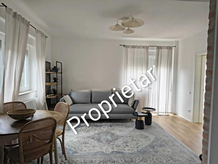 Apartament cu 2 camere semidecomandat în Gruia