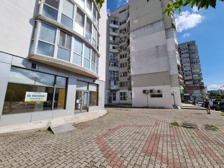 Spațiu comercial, de 110 mp, în 9 Mai