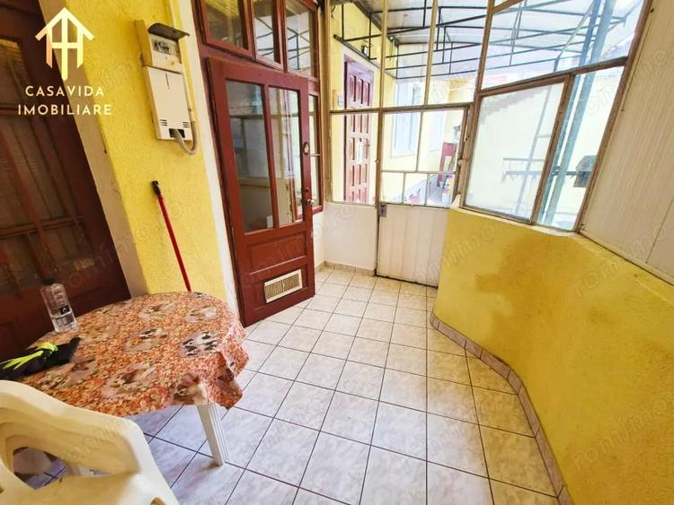 Casă cu 2 camere semidecomandat în Lugoj
