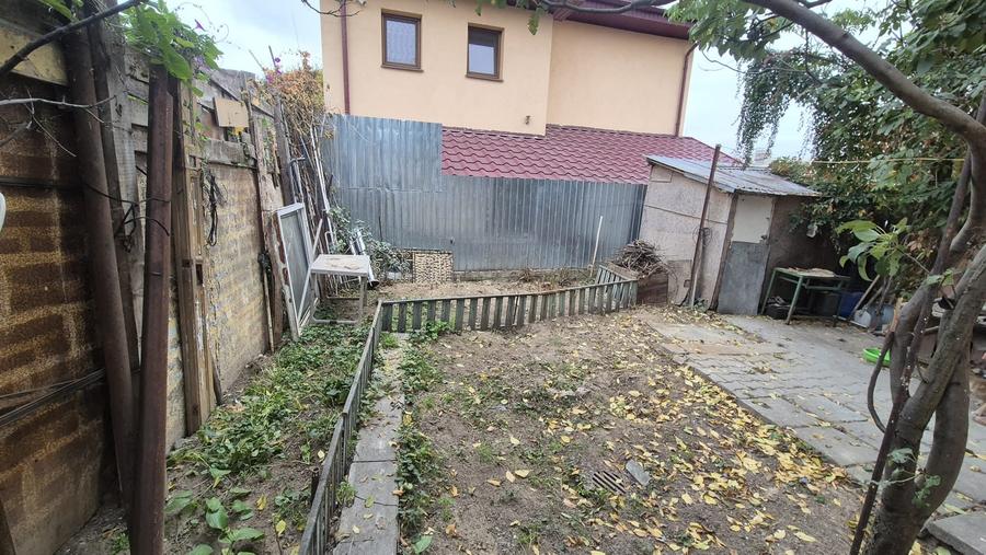 Casă individuală cu 2 camere cu Canalizare în Piața Centrală