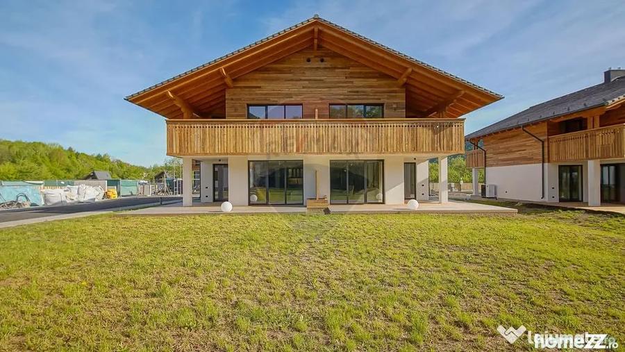 Casă cu 3 camere cu Teren 700 Mp în Glăjărie