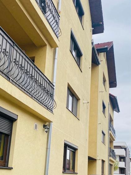 Apartament cu 3 camere decomandat în Lazaret