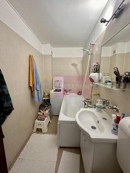 Apartament cu 2 camere decomandat în Sebastian