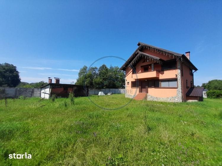 Casă cu 5 camere cu Teren 4787 Mp în Rusu Bârgăului