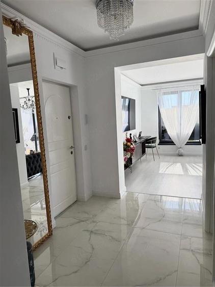 Apartament cu 3 camere decomandat, mobilat în Șelimbăr
