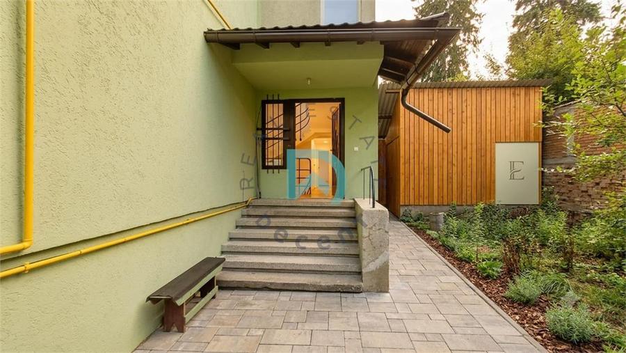 Apartament cu 2 camere semidecomandat, mobilat în Sub Arini