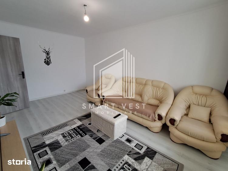 Apartament cu 3 camere semidecomandat în Micro 17