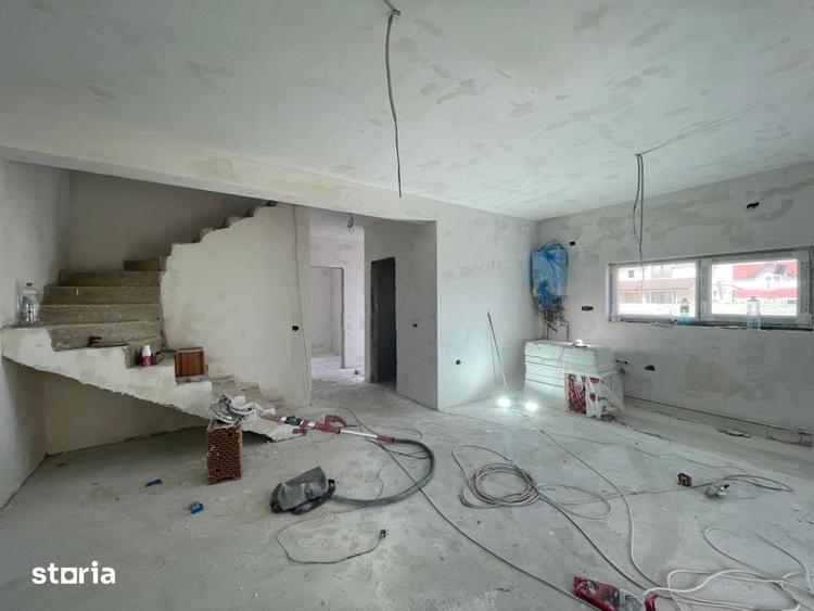 Duplex 4 camere, 95mp utili, 255mp teren, la asfalt -Urseni - 11