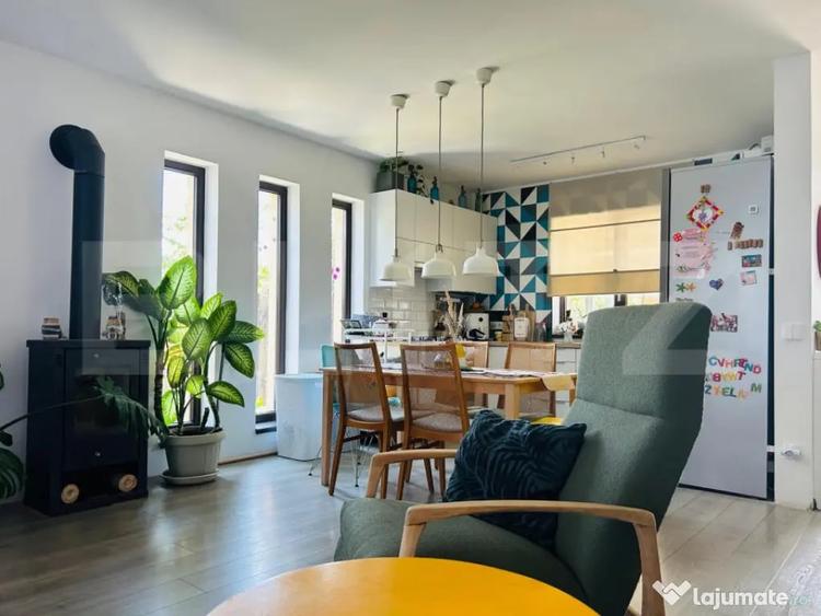 Casă cu 4 camere cu Teren 350 Mp în Central