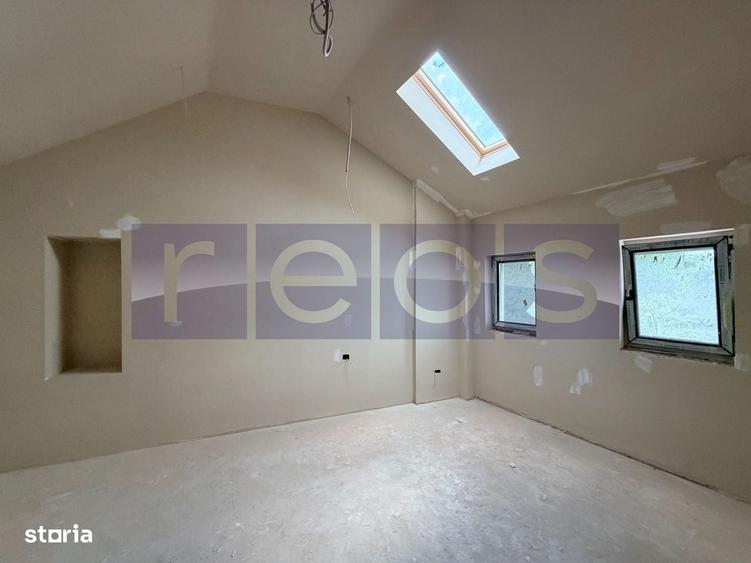 Apartament cu 4 camere în Jiului
