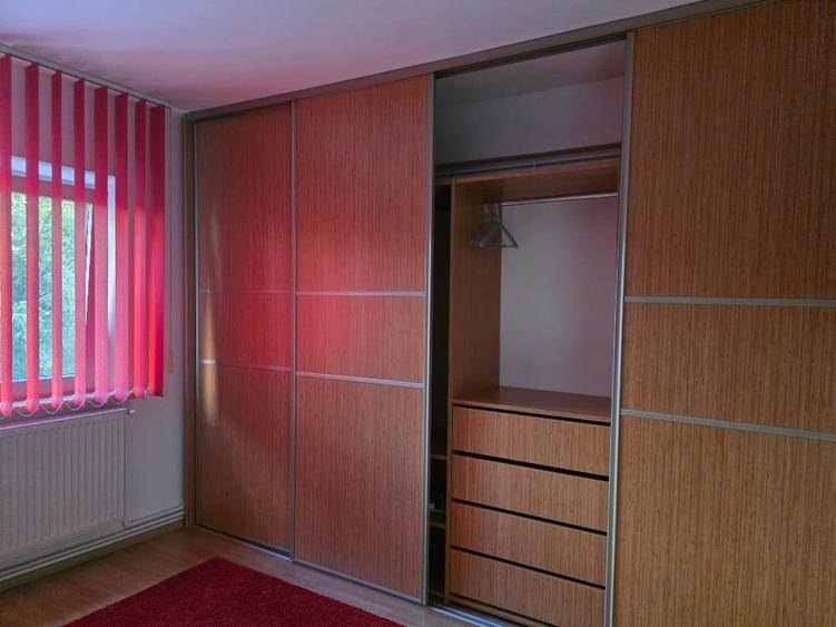 Apartament cu 3 camere decomandat, mobilat în Cotroceni