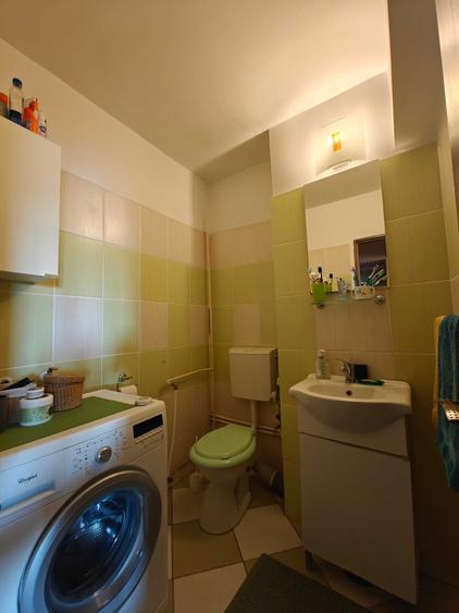 Apartament cu 4 camere decomandat în Dacia