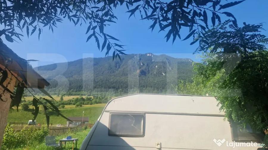 Teren de 1004 mp, în Zărnești