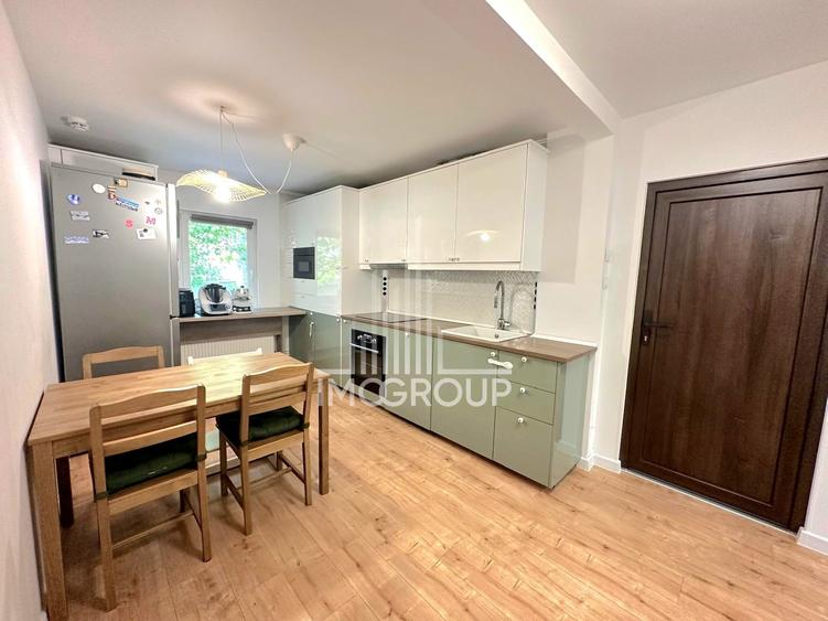 Apartament cu 3 camere decomandat, mobilat în Plopilor