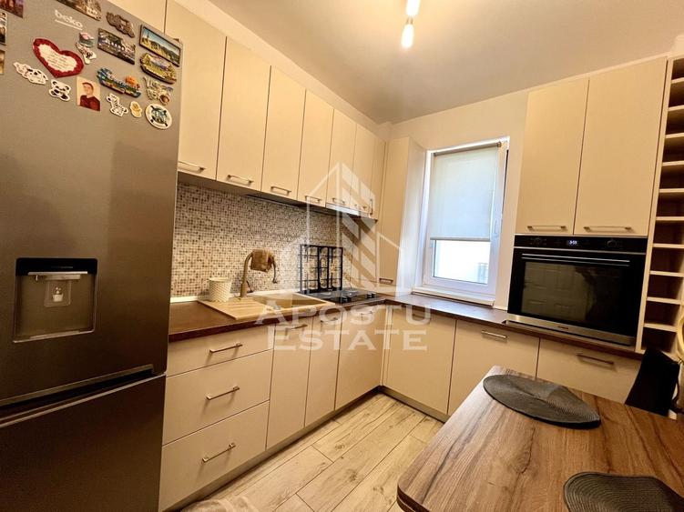 Apartament cu 2 camere semidecomandat, mobilat în Giroc