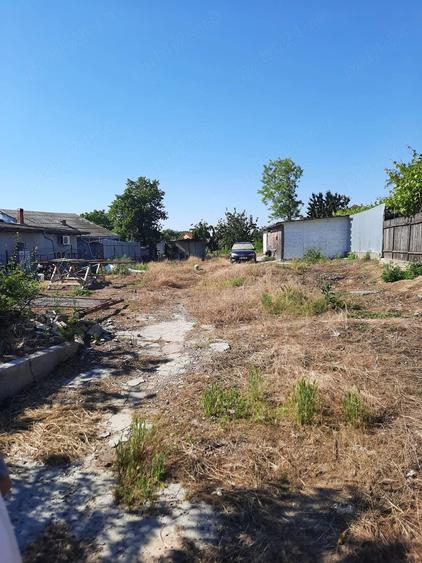 Teren de 900 mp, în Central
