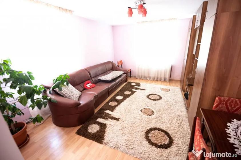 Casă cu 3 camere cu Teren 160 Mp în Central