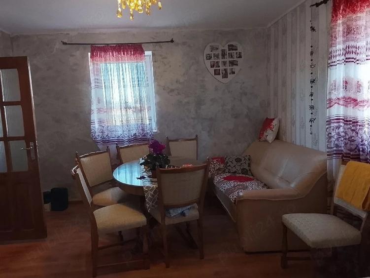 Casă cu 2 camere cu Teren 400 Mp în Central
