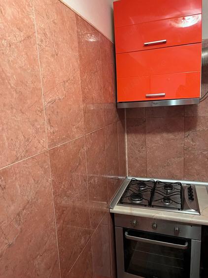 Garsonieră decomandată în Central