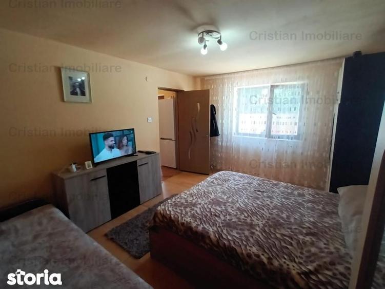 Casă cu 3 camere cu Teren 300 Mp în Chercea