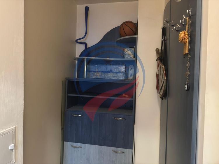 Apartament cu 2 camere decomandat în 1 Mai