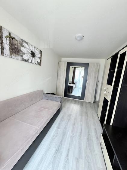 Apartament cu 2 camere decomandat în Lipovei