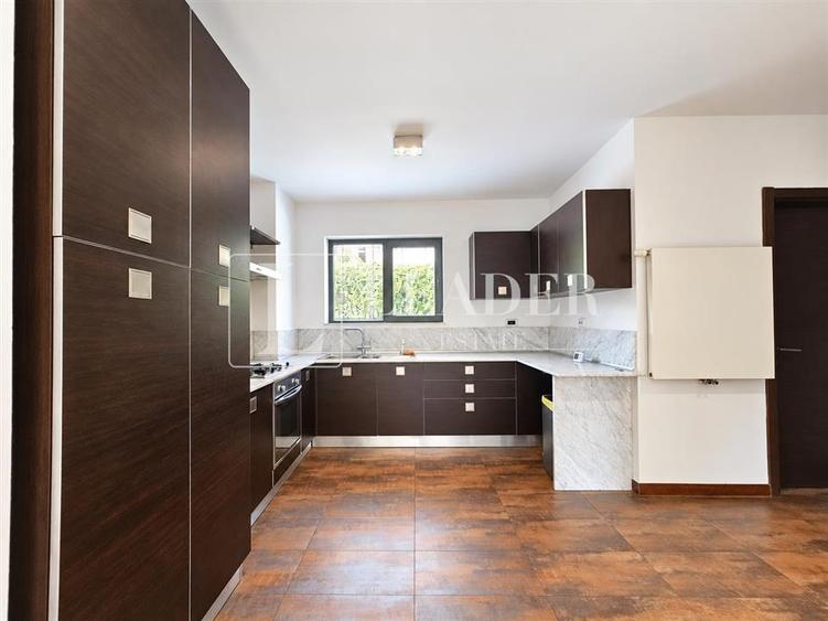 Duplex cu 5 camere cu Teren 400 Mp în Pipera