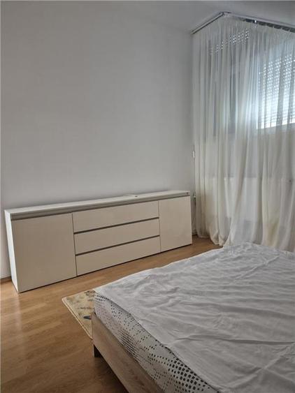 Casă individuală cu 4 camere cu Teren 400 Mp în Semicentral