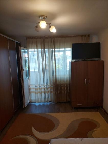 Garsonieră decomandată în Brazda lui Novac