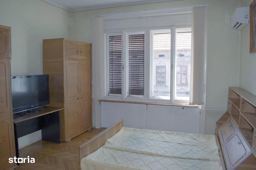 Apartament cu 4 camere în Central