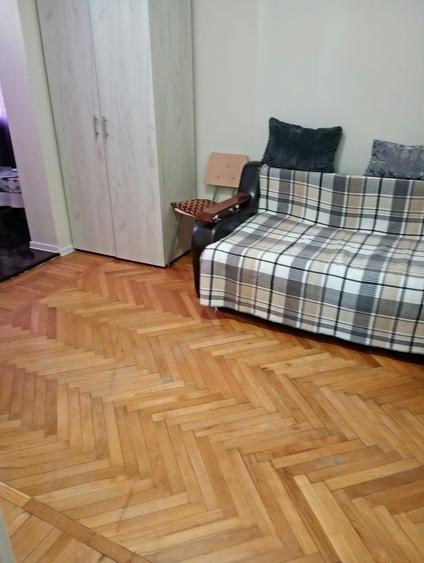 Apartament cu 2 camere semidecomandat în Micro 17