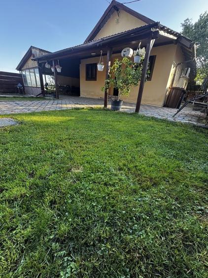 Casă cu 4 camere în Bâldana