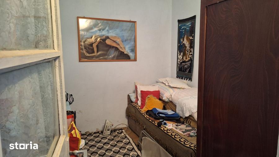 Casă cu 4 camere cu Teren 2800 Mp în Șagu