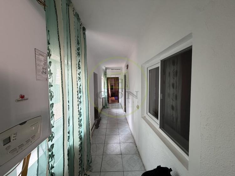 Casă individuală cu 4 camere cu Canalizare în Central