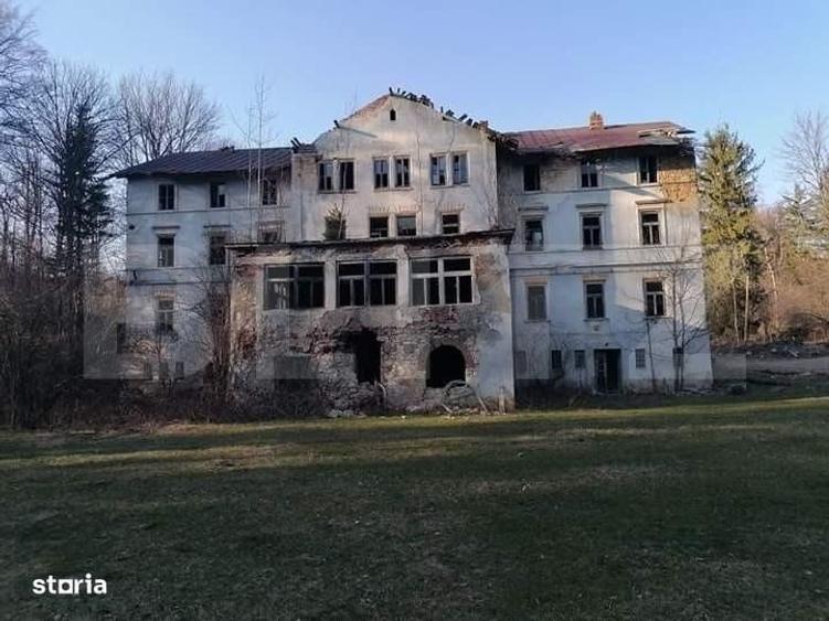 Casă cu 4 camere cu Teren 30000 Mp în Marila
