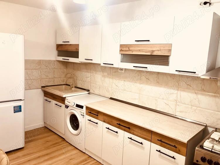 Apartament cu 2 camere decomandat în Fetești-Gară