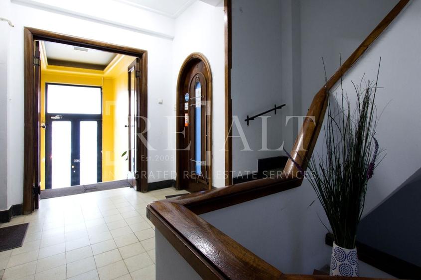 Apartament cu 2 camere semidecomandat în Armeneasca