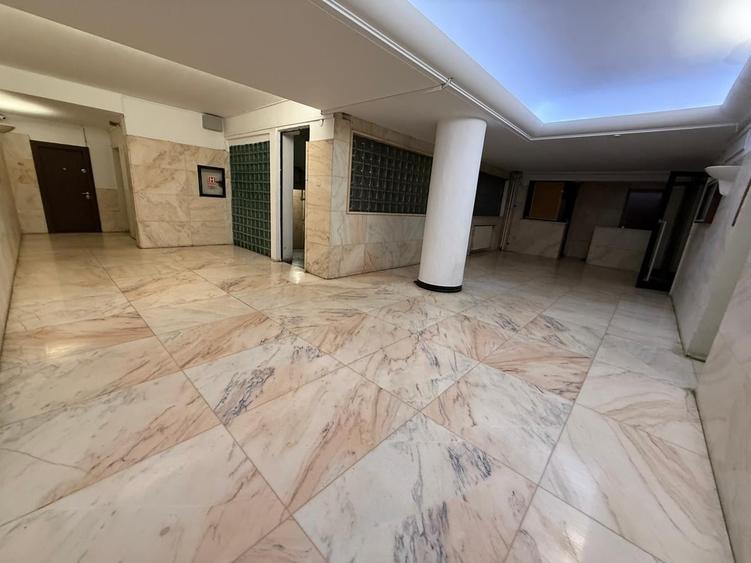 Apartament cu 2 camere semidecomandat în P-ța Unirii