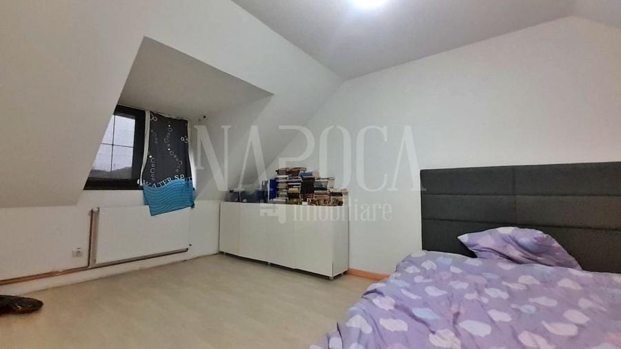 Casă individuală cu 7 camere cu Canalizare în Gilău