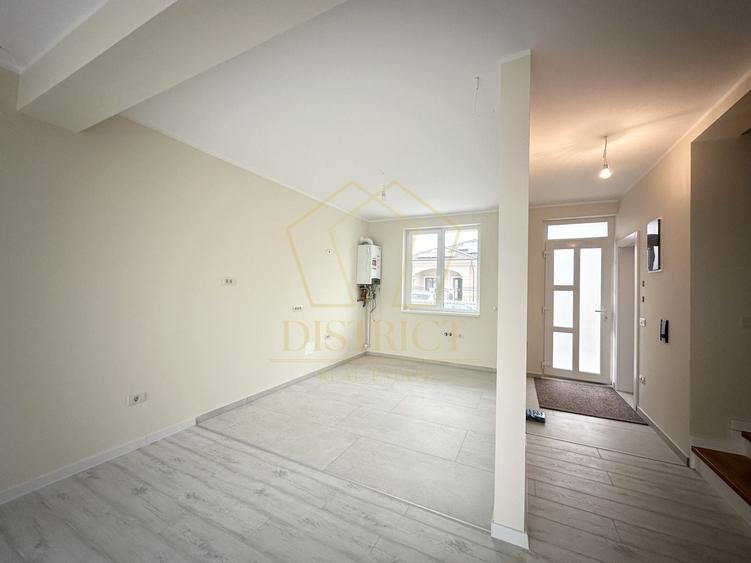 Duplex cu 4 camere cu Canalizare în Giroc