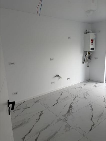 Casă cu 3 camere în Central